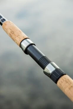 Ultimate Recruit Feeder 330 Cork -VisMeester Verkoop e1bed7779f720fb2